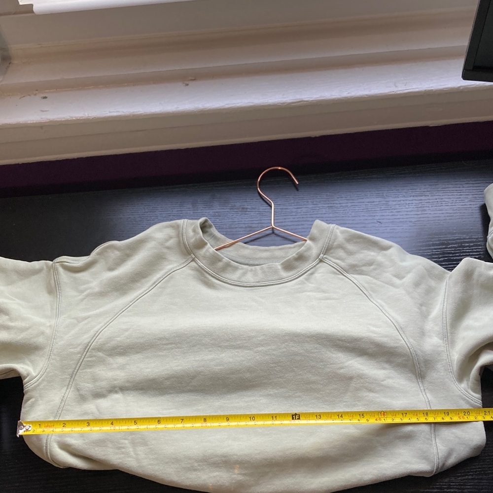 lululemon athletica‎ Beige Sweatshirt - Picture 4 of 5